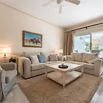 220 Arruzafa Stollar * لا كالا ذي ميخاس